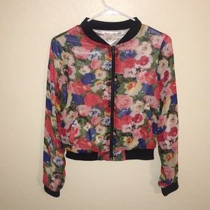 🌺 Beatiful flower zip up jacket size M